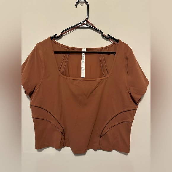 Lululemon Square Neck Mesh and Nulu Yoga T-Shirt Size 18 - Picture 4 of 9